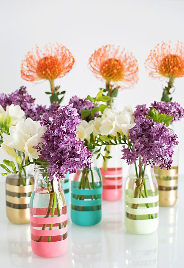 DIY Upcycling Glass Bottles Into Vases