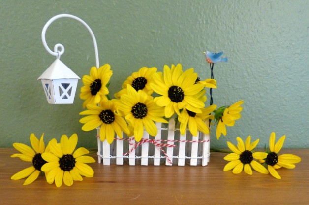 Mini Picket Fence DIY Vase Craft