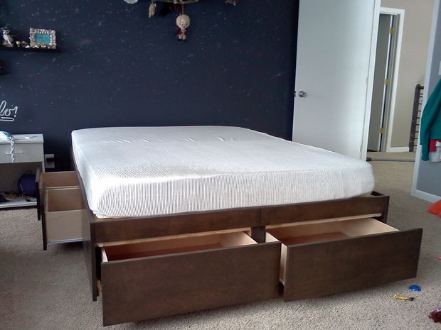 DIY Platform Bed With Drawers