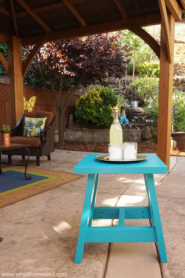 DIY 2x4 Outdoor Table